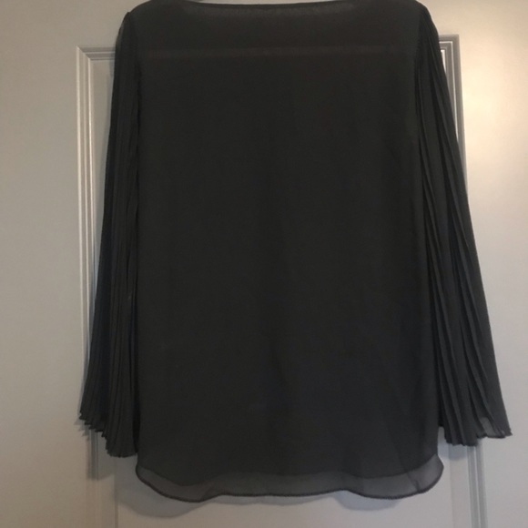 Vince Camuto Black Accordion Bell Sleeve Blouse - Picture 5 of 5